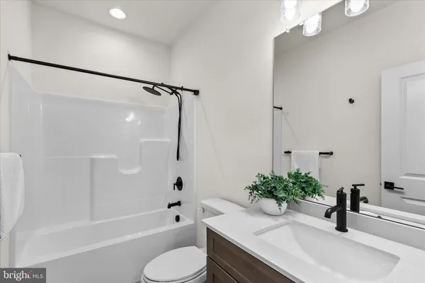 $749,900 | 27044 Whistling Duck Way, Milton, DE 19968