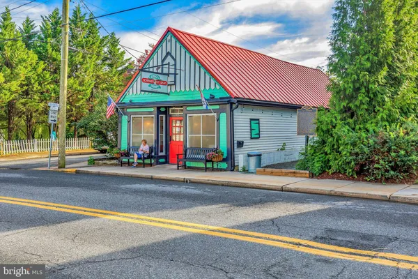 $749,900 | 27044 Whistling Duck Way, Milton, DE 19968