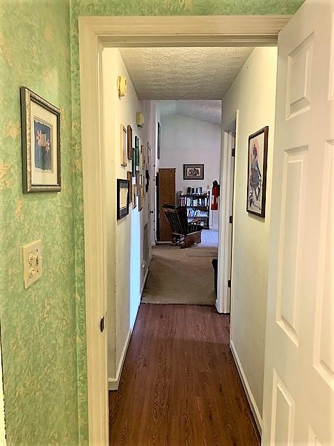 126 Pheasant Road, Unit 3 Clinton, TN 37716 - Photo 10 of 29 Hallway to Living room
