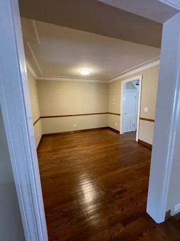 $2,800 | 4 North Tower Road, Oak Brook, IL 60523