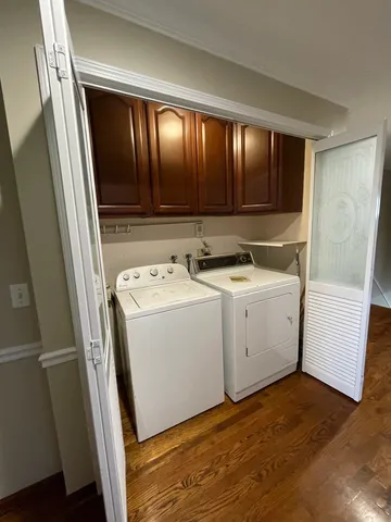 $2,800 | 4 North Tower Road, Oak Brook, IL 60523