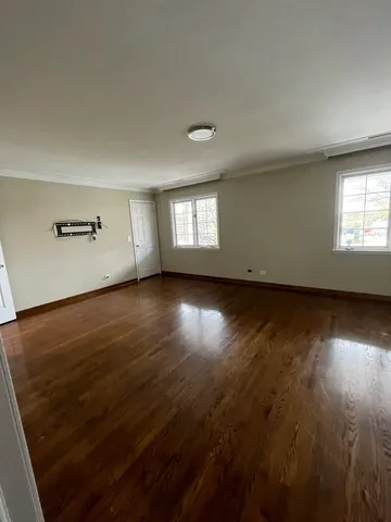 $2,800 | 4 North Tower Road, Oak Brook, IL 60523