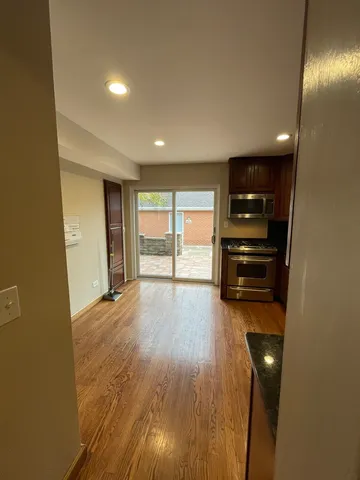 $2,800 | 4 North Tower Road, Oak Brook, IL 60523