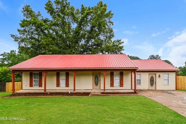 $1,695 | 3720 Ramblewood Drive, Horn Lake, MS 38637