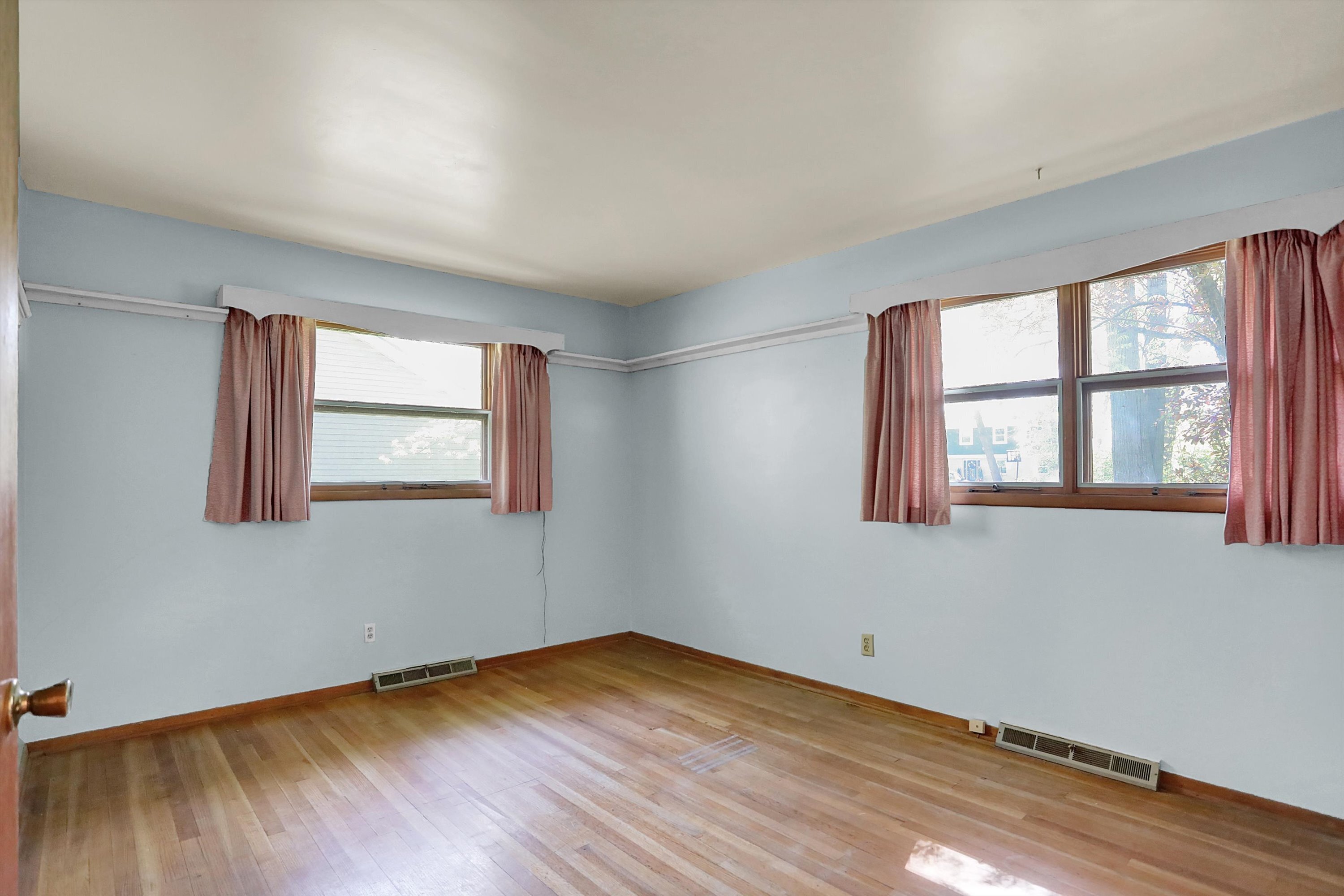 4341 Melbourne Road Indianapolis, IN 46228 - Photo 21 of 40 Gallery Image 21