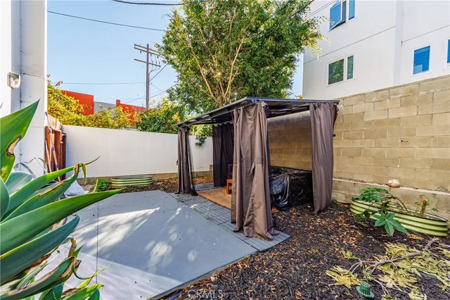 $2,550,000 | 1119 North Berendo Street, Los Angeles, CA 90029