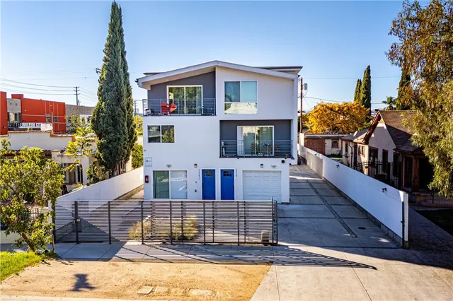 $2,550,000 | 1119 North Berendo Street, Los Angeles, CA 90029