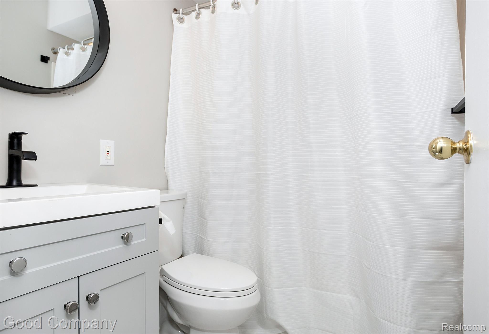 1395 Omega Road Walled Lake, MI 48390 - Photo 4 of 32 Bathroom