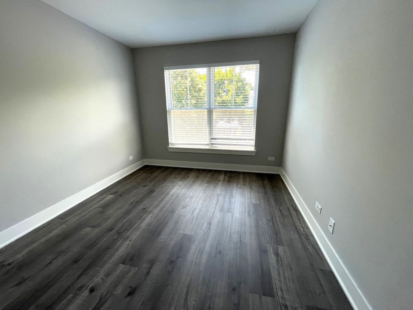 613 Broadway Street Libertyville, IL 60048 - Photo 14 of 19