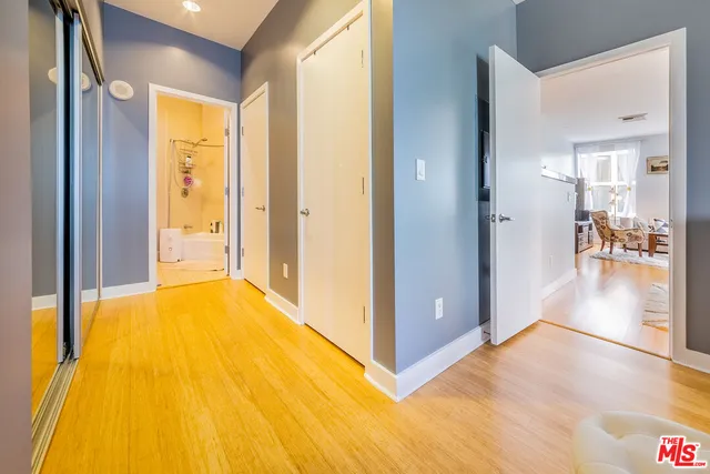 $759,000 | 3810 Wilshire Boulevard, Unit 1105, Los Angeles, CA 90010