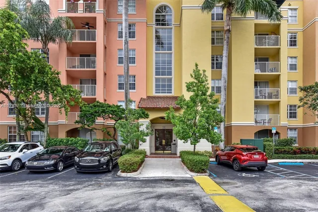 $3,500 | 19501 East Country Club Drive, Unit 9503, Aventura, FL 33180