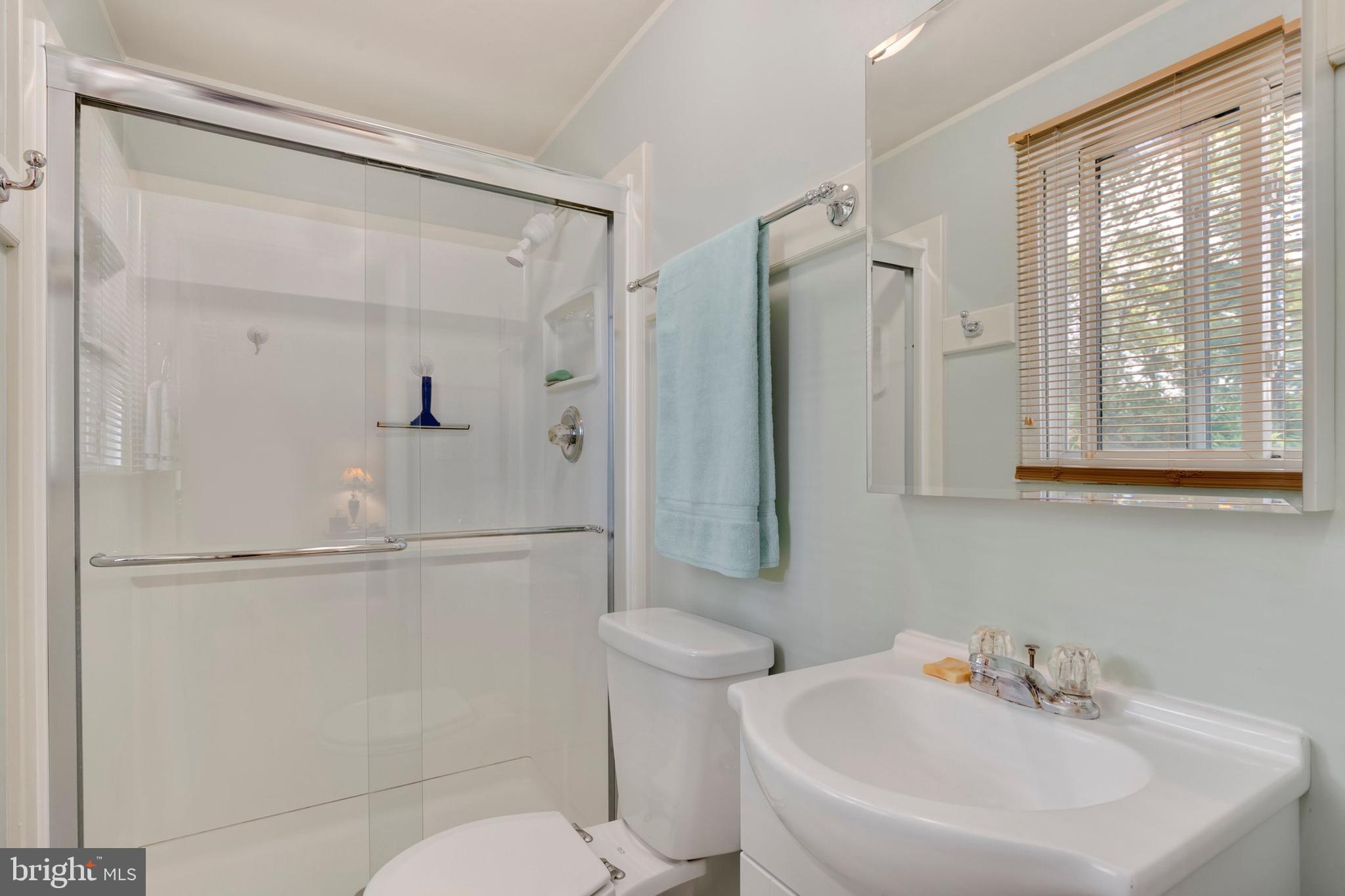 120 Magnolia Road Sterling, VA 20164 - Photo 19 of 33 Gallery Image 19