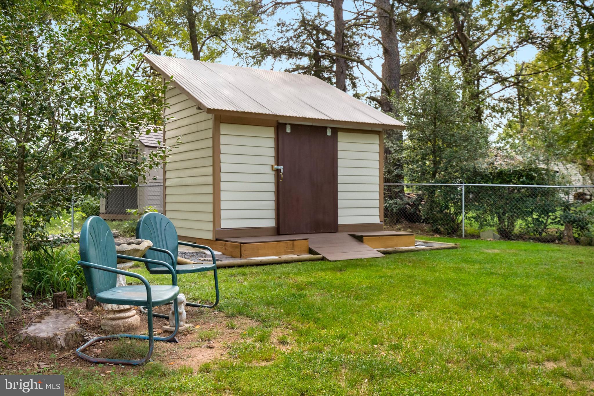 120 Magnolia Road Sterling, VA 20164 - Photo 27 of 33 Storage shed