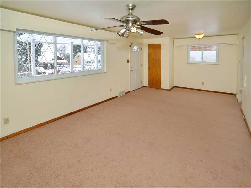 4422 Burma Road Monroeville, PA 15146 - Photo 7 of 19 Living Room.