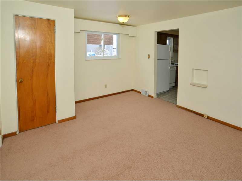 4422 Burma Road Monroeville, PA 15146 - Photo 8 of 19 Living Room.