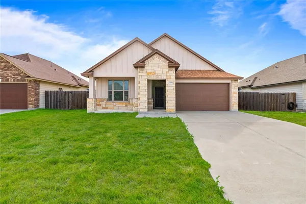 $2,495 | 3406 Angelina Street, Corpus Christi, TX 78414