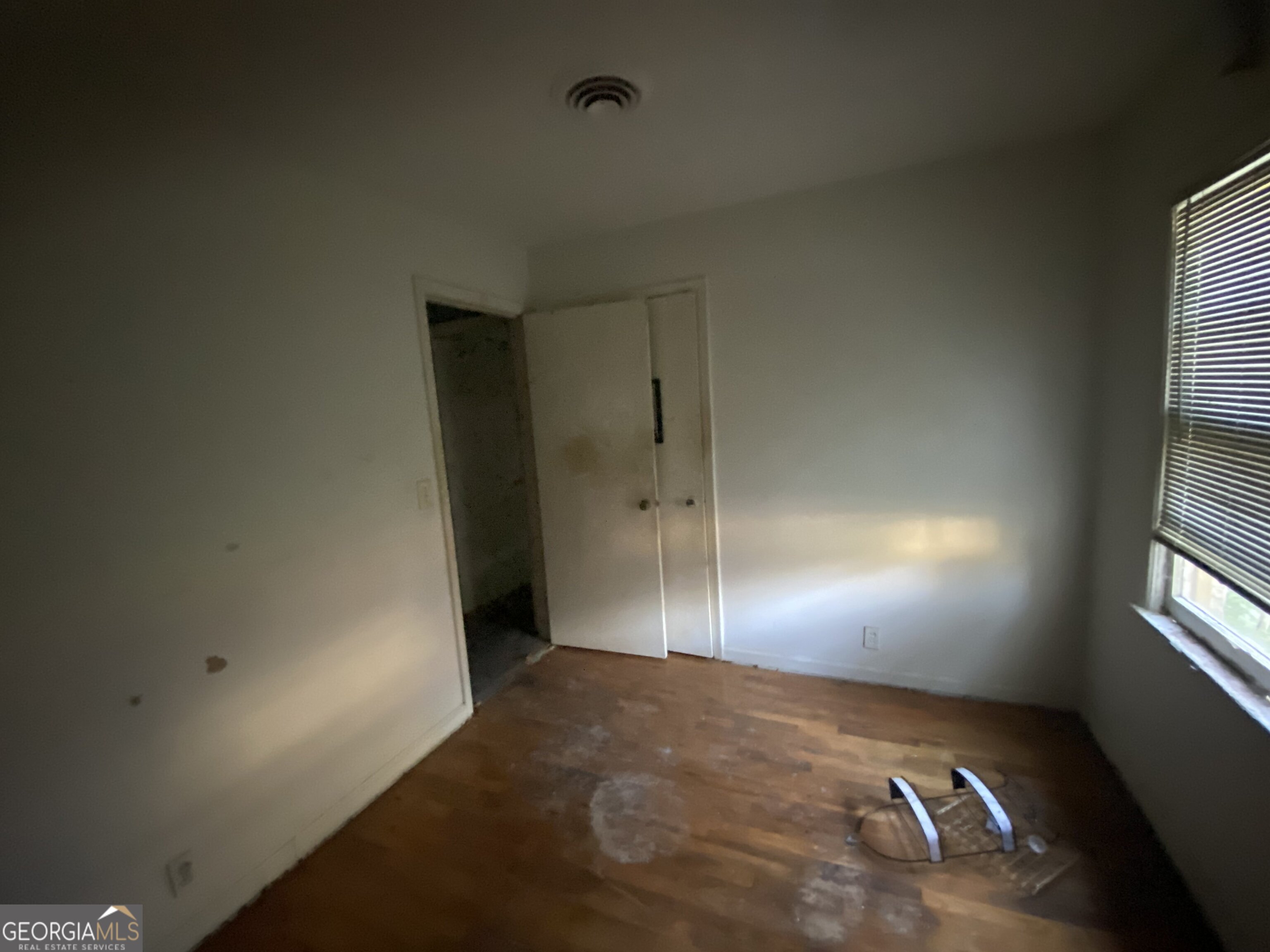 869 Goodson Drive Columbus, GA 31907 - Photo 7 of 9 a view of empty room with window