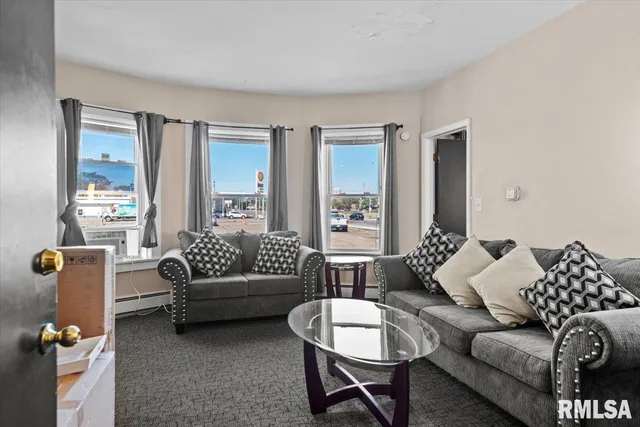 $725,000 | 520 East South Grand Avenue, Springfield, IL 62703