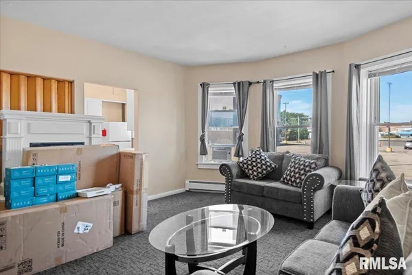 $680,000 | 520 East South Grand Avenue, Springfield, IL 62703