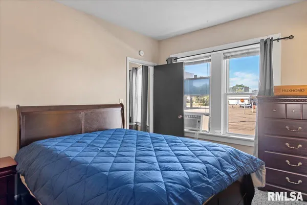 $680,000 | 520 East South Grand Avenue, Springfield, IL 62703