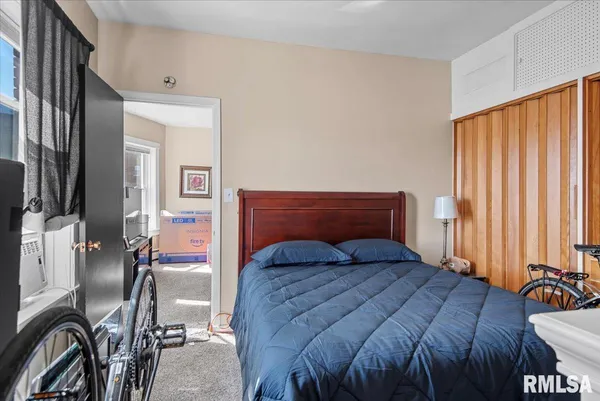 $680,000 | 520 East South Grand Avenue, Springfield, IL 62703