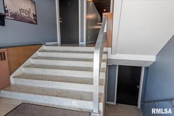 $680,000 | 520 East South Grand Avenue, Springfield, IL 62703