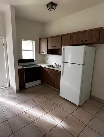 $1,450 | 911 Northeast 5th Avenue, Unit 1, Homestead, FL 33030