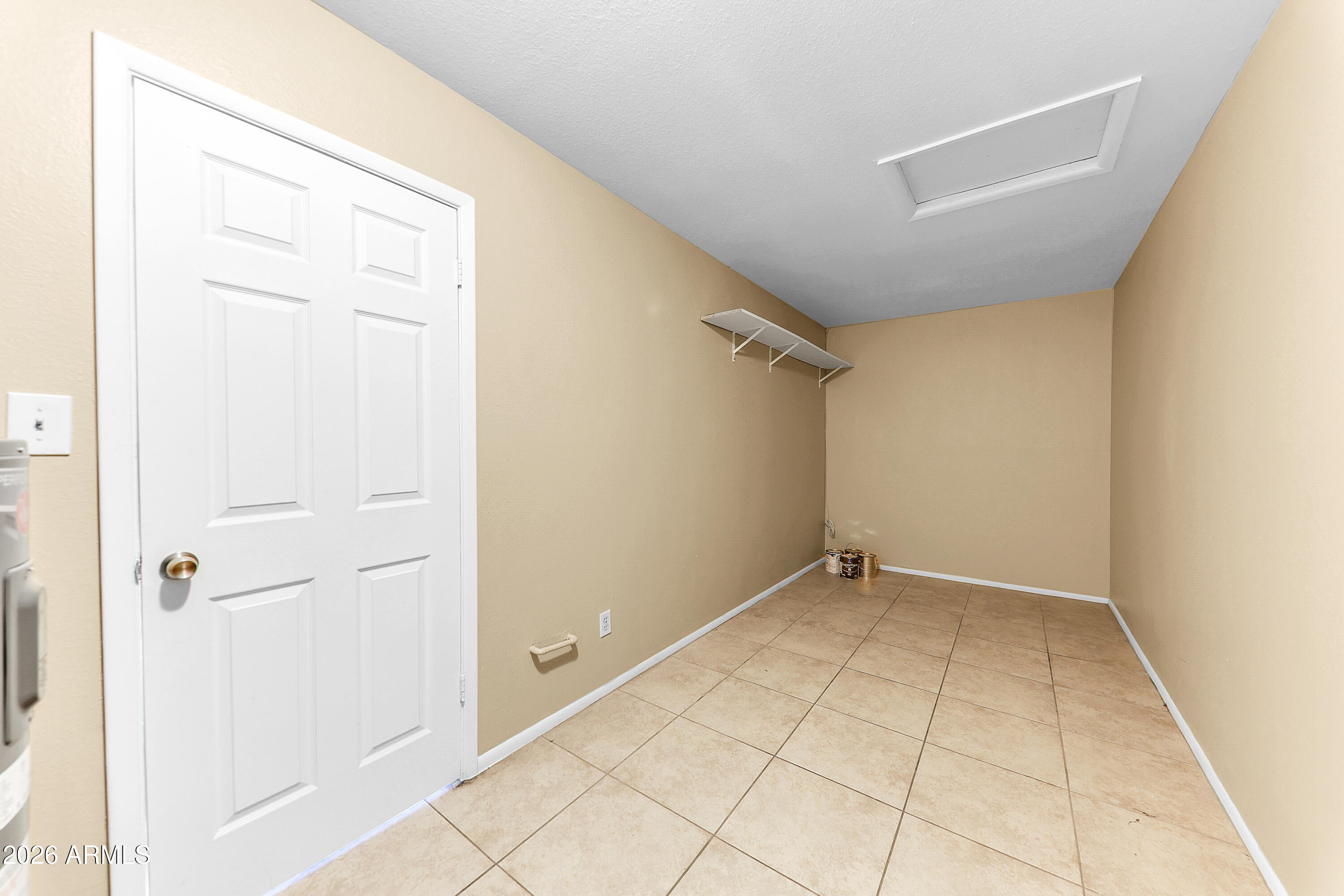 4723 East Vineyard Road Phoenix, AZ 85042 - Photo 14 of 27 a view of an empty room