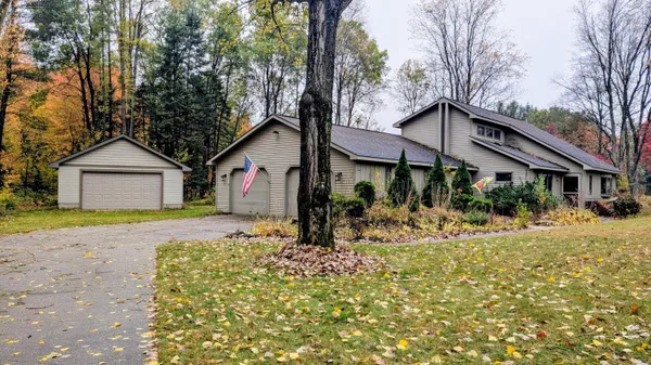$319,900 | 2256 Whitetail Drive, Cadillac, MI 49601