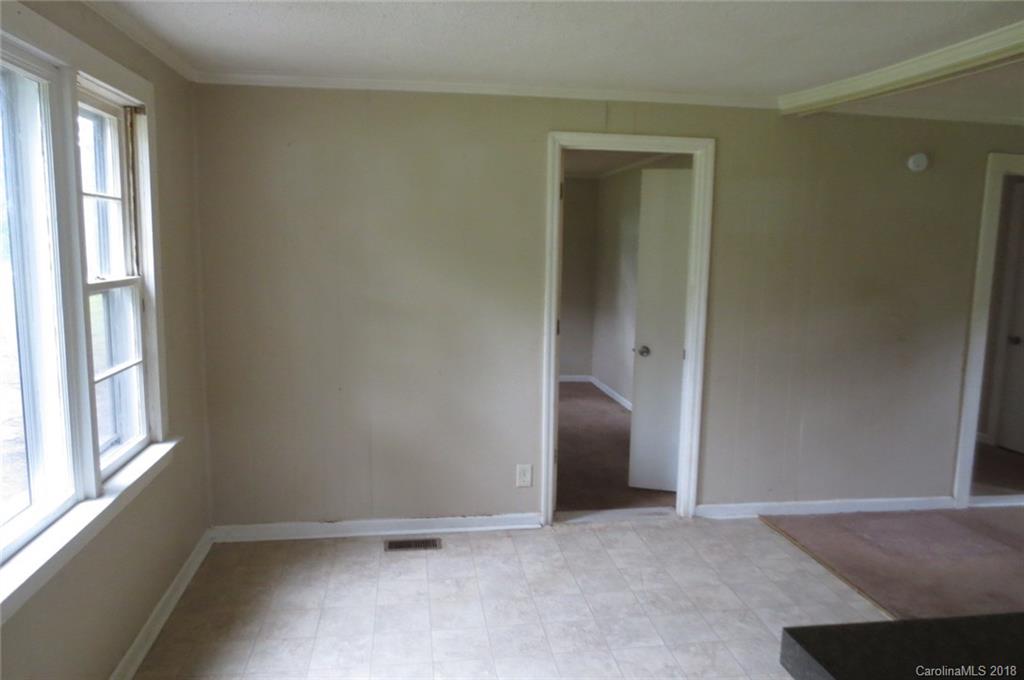 1236 Saluda Road Chester, SC 29706 - Photo 4 of 9