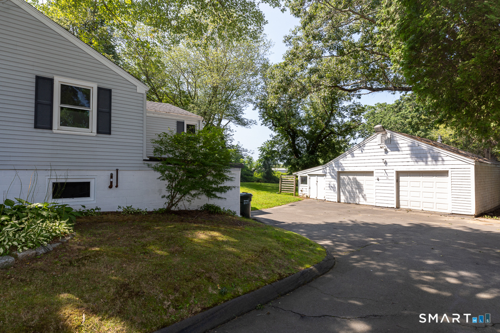 35 School House Road Old Saybrook, CT 06475 - Photo 5 of 37 Gallery Image 5
