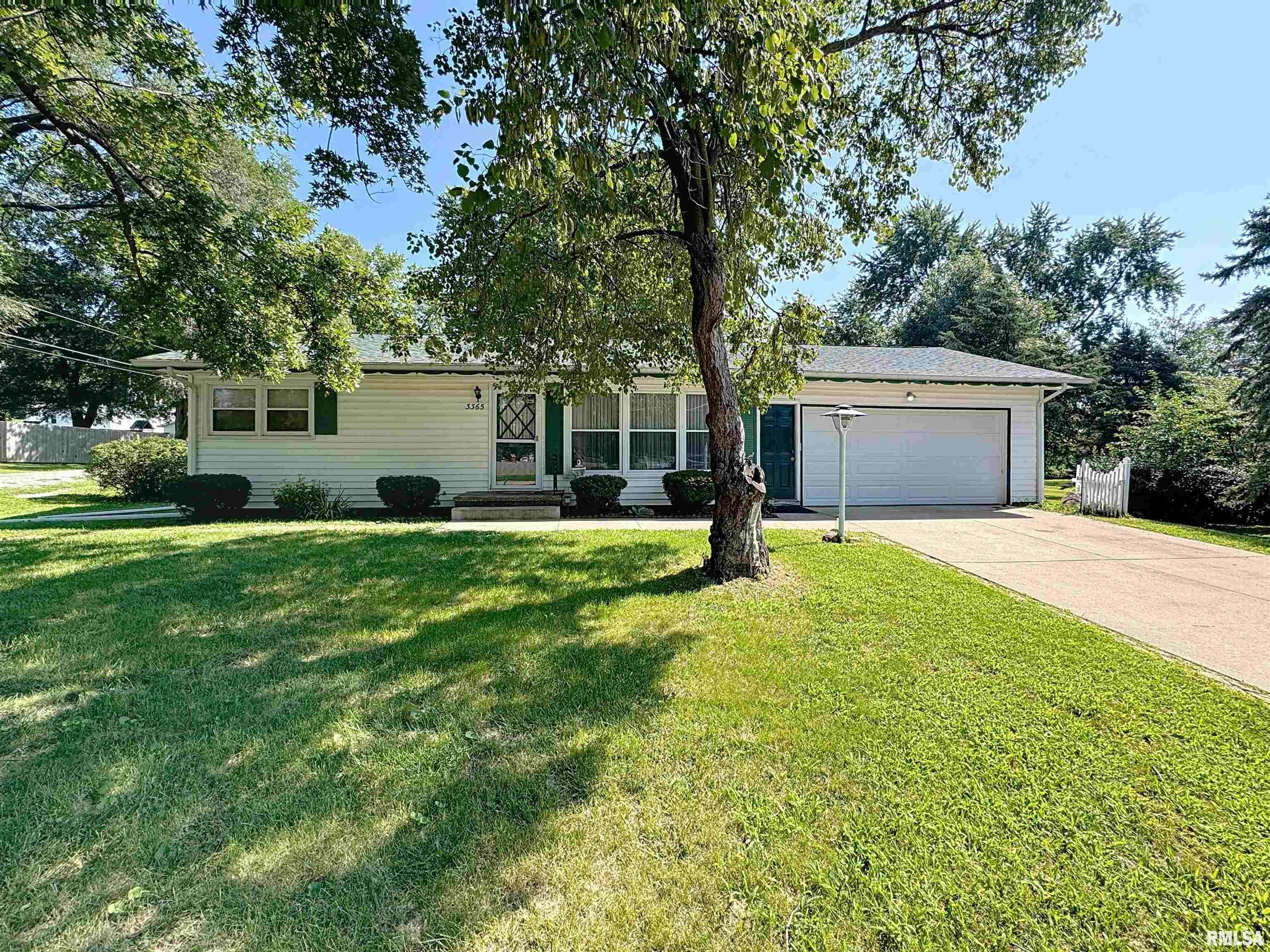 3365 Moencks Road Bettendorf, IA 52722 - Photo 1 of 25 Gallery Image 1