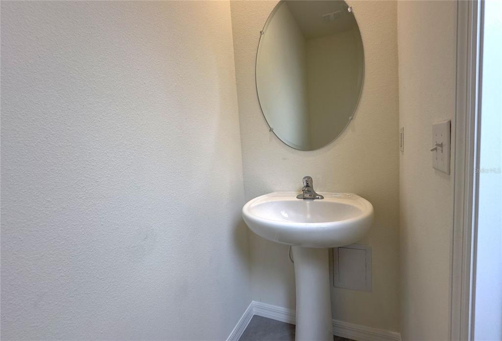 1570 Hubbell Road Wesley Chapel, FL 33543 - Photo 15 of 23