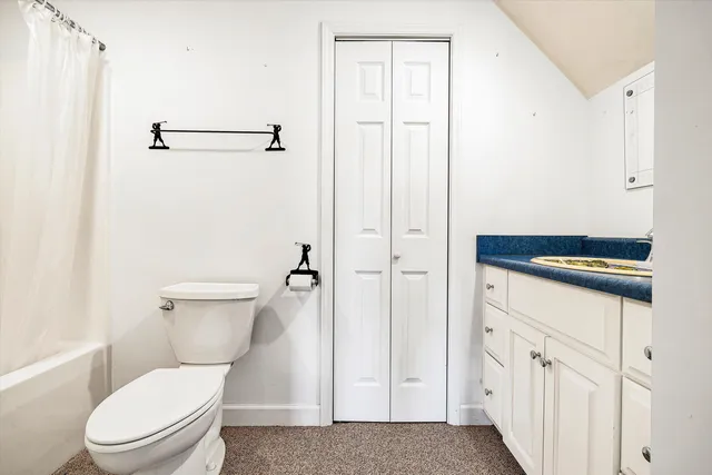 a view of a lake with houses