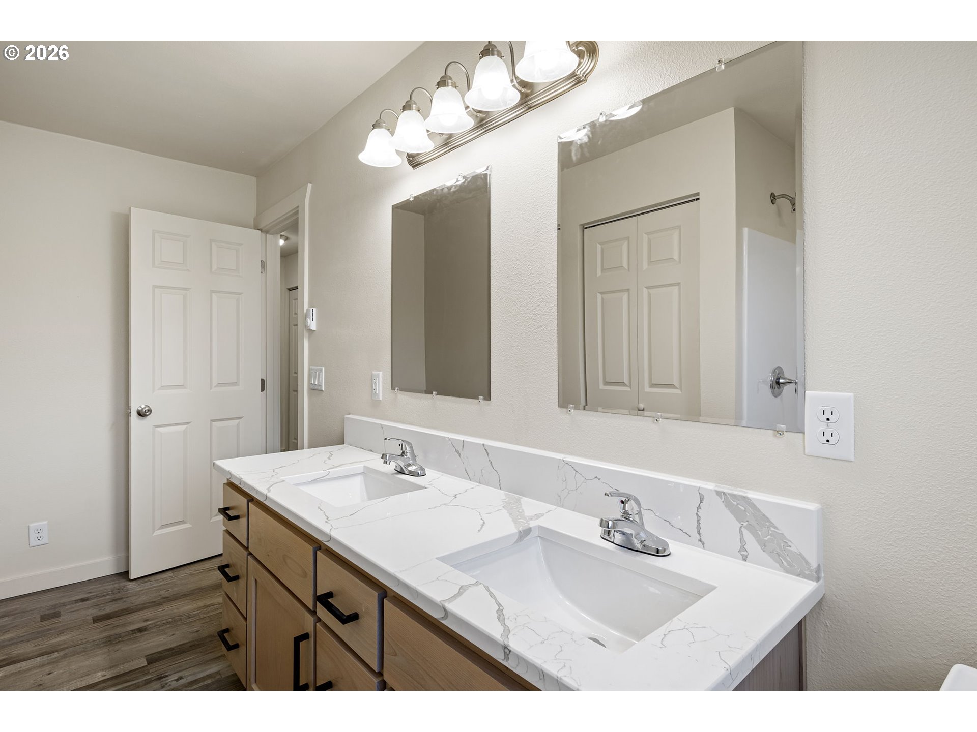 114 East 3rd Street Lowell, OR 97452 - Photo 18 of 31