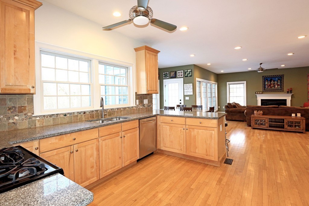 180 Boston Post Road Wayland, MA 01778 - Photo 13 of 30