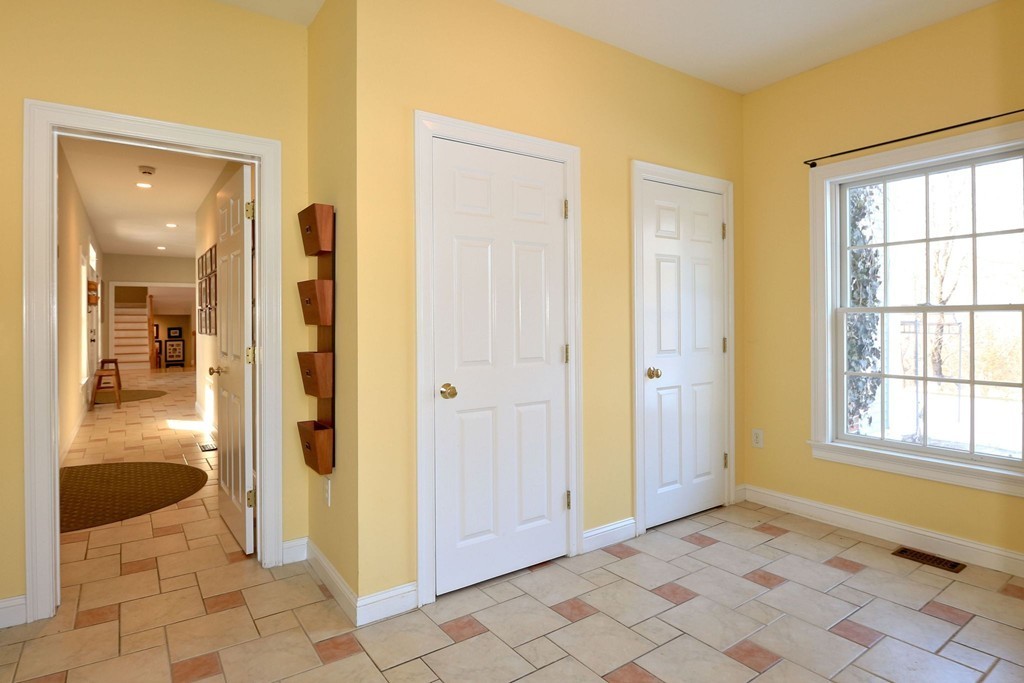 180 Boston Post Road Wayland, MA 01778 - Photo 15 of 30