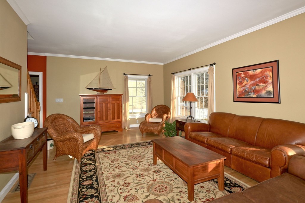 180 Boston Post Road Wayland, MA 01778 - Photo 4 of 30