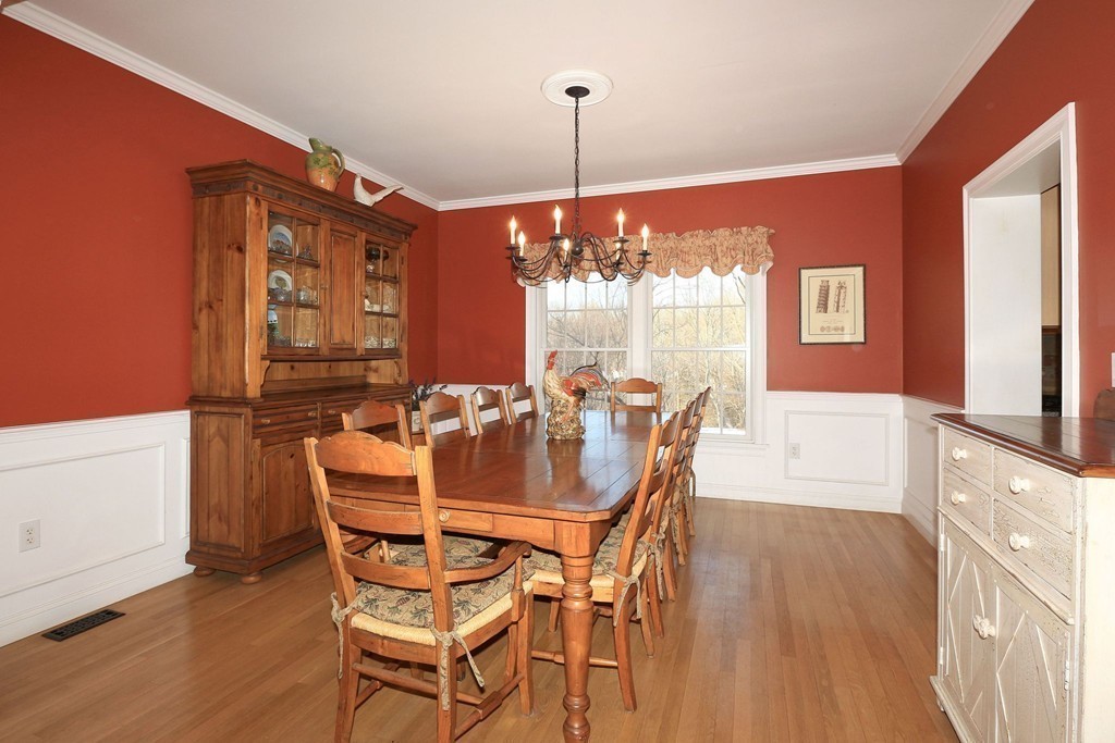 180 Boston Post Road Wayland, MA 01778 - Photo 7 of 30