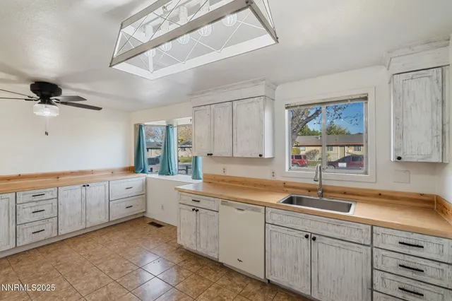 $310,000 | 103 South Oregon Street, Yerington, NV 89447