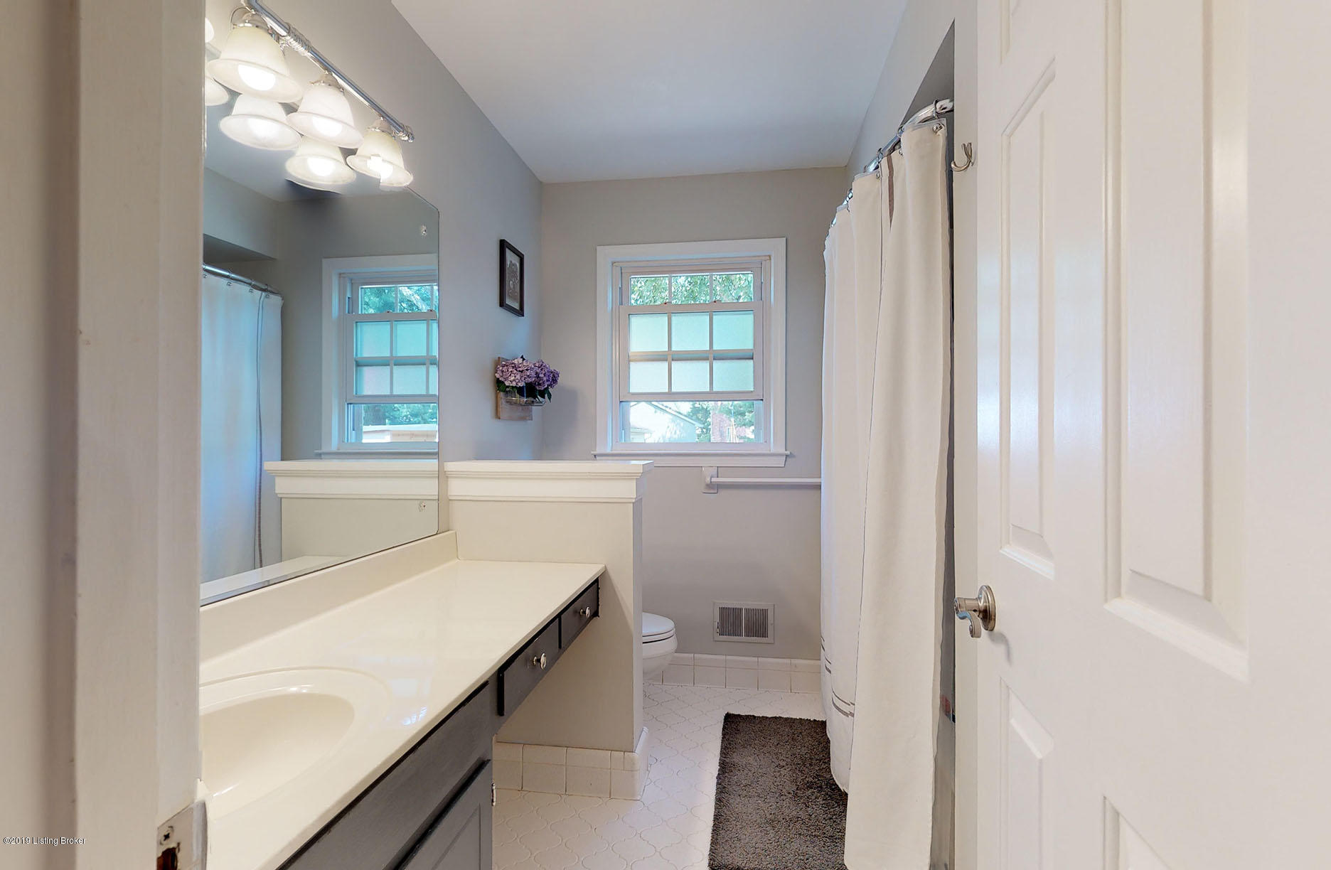 707 Stivers Road Louisville, KY 40207 - Photo 9 of 33 707-Stivers-Rd-019