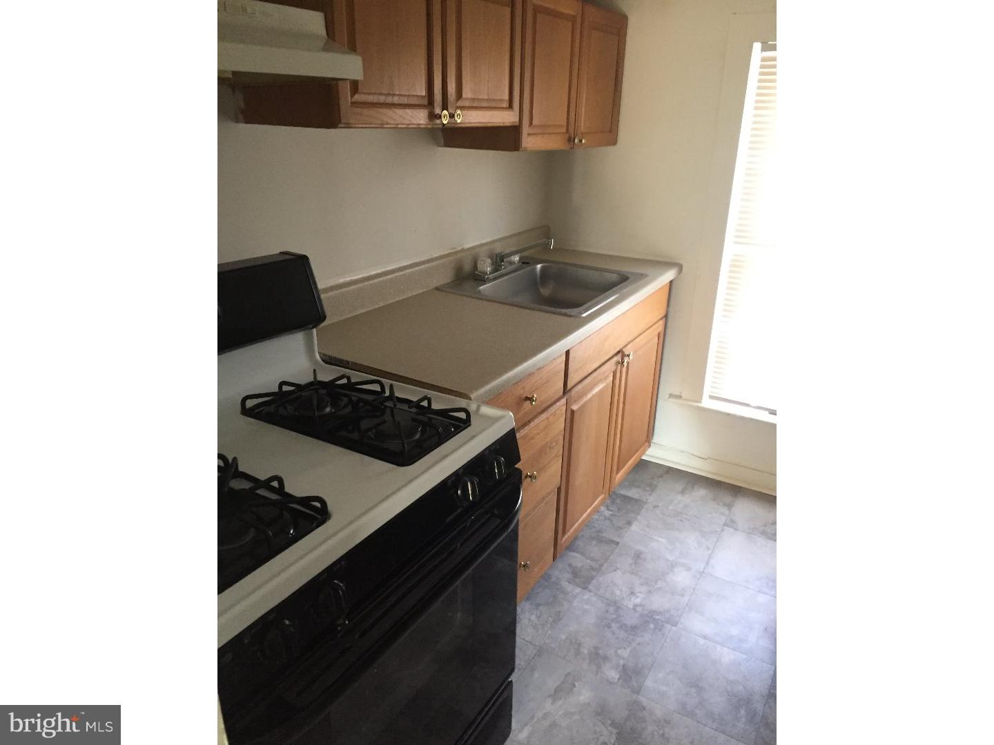 1108 Penn Line Road Paulsboro, NJ 08066 - Photo 6 of 14 Unit #2