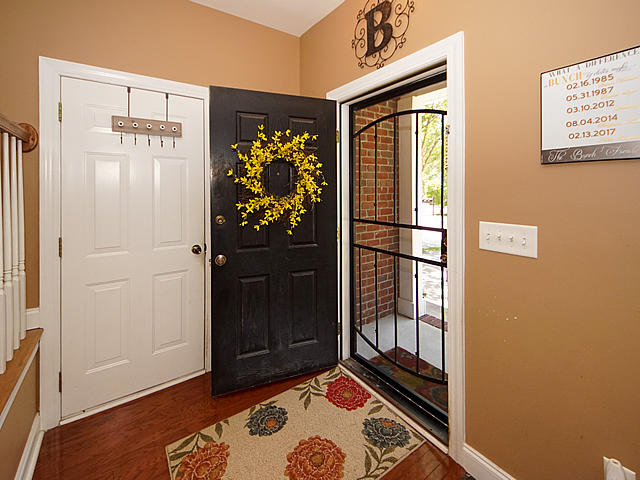 110 Walden Ridge Way Summerville, SC 29485 - Photo 2 of 32 02
