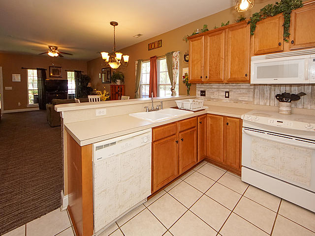 110 Walden Ridge Way Summerville, SC 29485 - Photo 12 of 32 12