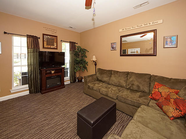 110 Walden Ridge Way Summerville, SC 29485 - Photo 4 of 32 04