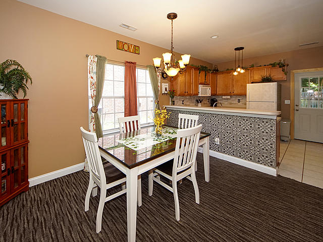 110 Walden Ridge Way Summerville, SC 29485 - Photo 7 of 32 07