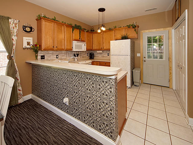 110 Walden Ridge Way Summerville, SC 29485 - Photo 9 of 32 09