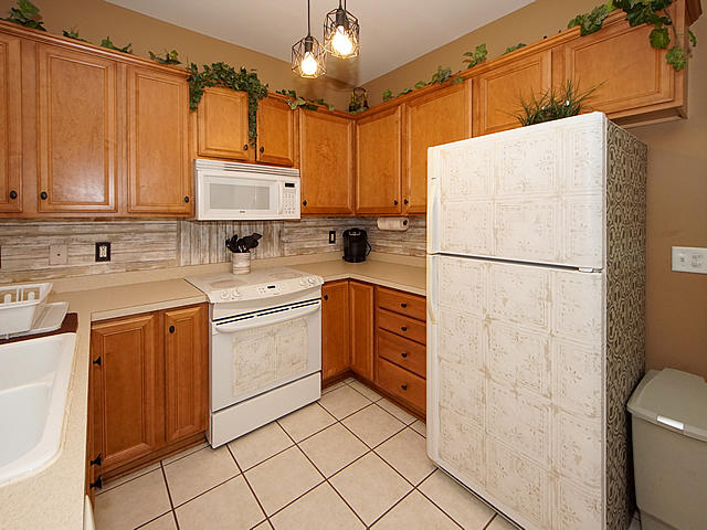 110 Walden Ridge Way Summerville, SC 29485 - Photo 10 of 32 10