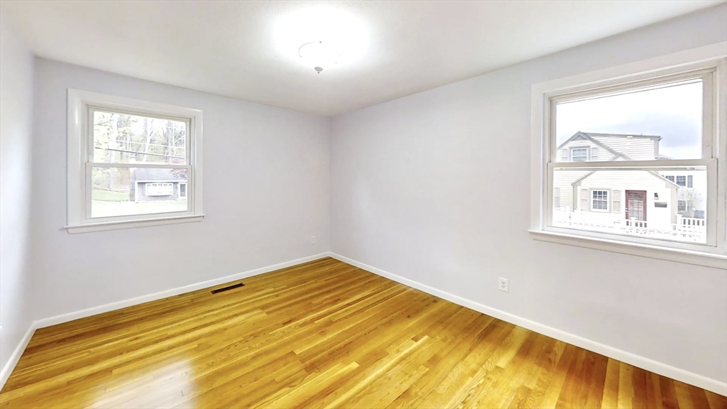 8 Reardon Road Hudson, MA 01749 - Photo 23 of 30