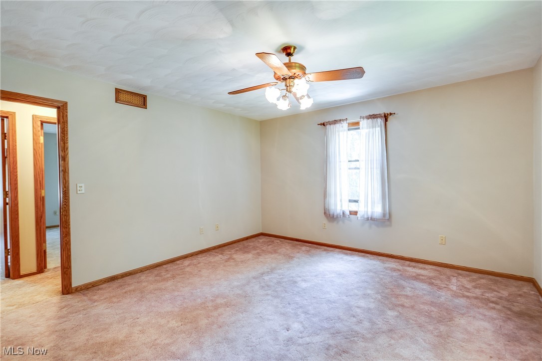 2577 Sweitzer Road Uniontown, OH 44685 - Photo 34 of 46 Gallery Image 34
